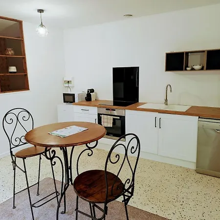 Les Hortensias - Parking - Exterieur - Wifi